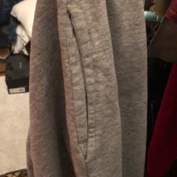 Cotton with some stretch and slip-in pockets sweat - Picture 3 of 5